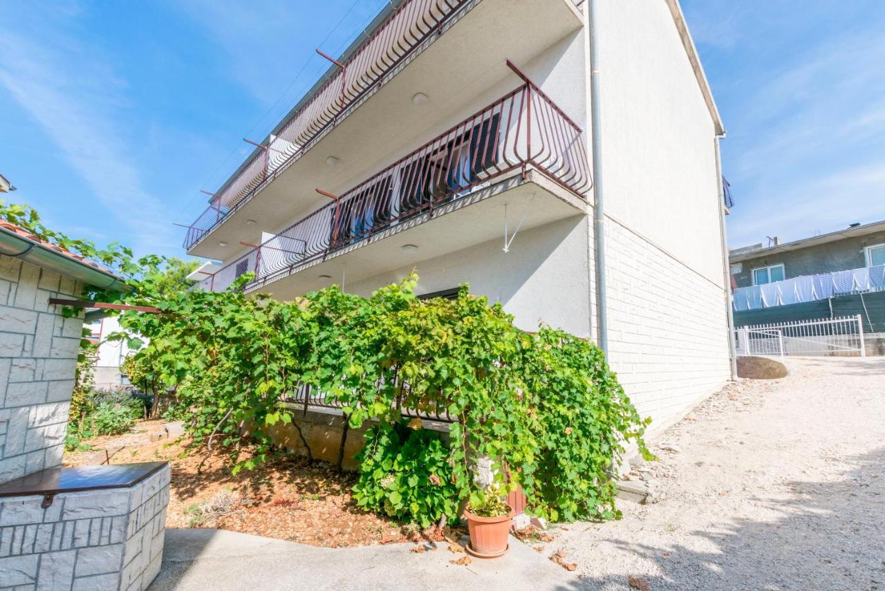 Apartments Matejka Primošten Esterno foto
